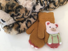 Load image into Gallery viewer, Children’s Mittens