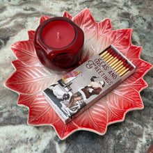 Load image into Gallery viewer, Poinsettia Shaped Plate ￼