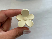 Load image into Gallery viewer, Flower Claw Clip | Nine Styles