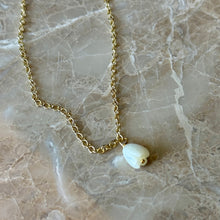 Load image into Gallery viewer, Mother Of Pearl Pikake Bead Necklace