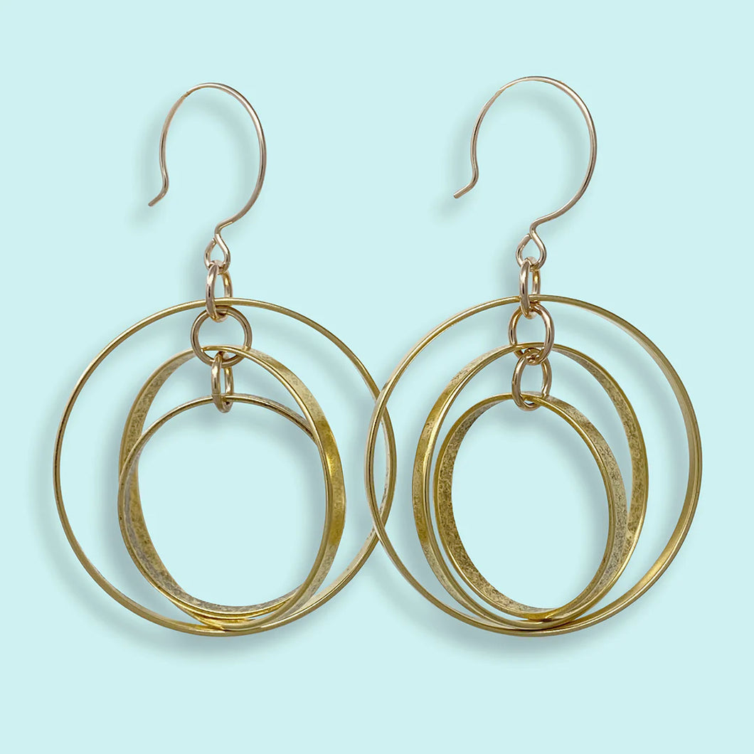 3 hoop gold earrings 