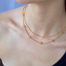 Load image into Gallery viewer, Golden Daisy Necklace