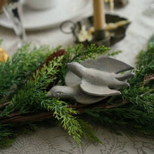 Load image into Gallery viewer, Decorative Metal Bird