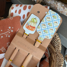 Load image into Gallery viewer, Fall Hydrangea Spatula Set
