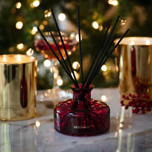 Load image into Gallery viewer, Cranberry St.Germain Reed Diffuser