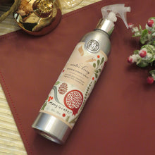 Load image into Gallery viewer, Winter Berry Room &amp; Fabric Spray
