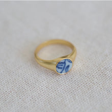 Load image into Gallery viewer, Sydor Signet Ring