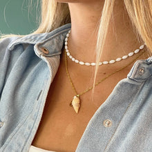 Load image into Gallery viewer, Seashore Pendant Necklace