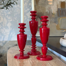 Load image into Gallery viewer, RedTaper Candleholders Set