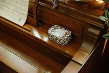 Load image into Gallery viewer, Chérie Tin Candle | 4 Styles