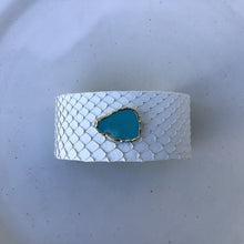 Load image into Gallery viewer, Turquoise Gold Cuff