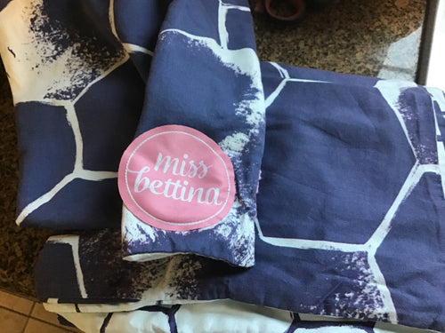 CLEARANCE Miss Bettina Hey Honey Duvet cover