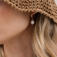 Load image into Gallery viewer, Pearl Drop Gold Earrings