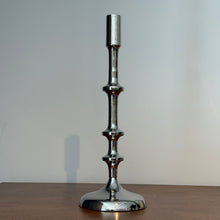 Load image into Gallery viewer, Silver Metal Ribbed Taper Holder Set