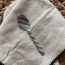 Load image into Gallery viewer, Holiday Enameled Spoons