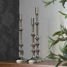 Load image into Gallery viewer, Silver Metal Ribbed Taper Holder Set