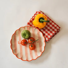 Load image into Gallery viewer, Buen Provecho Scallop Dessert Plate