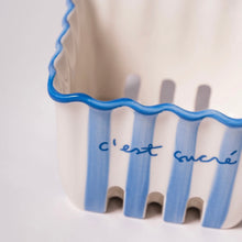 Load image into Gallery viewer, Blue Kinsey Scallop Mini Berry Basket