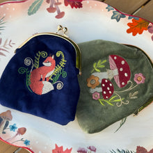Load image into Gallery viewer, Velvet Coin Purse