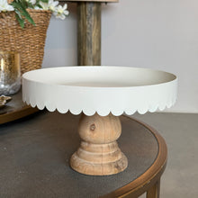 Load image into Gallery viewer, Almond Scallop Stand