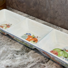 Load image into Gallery viewer, Fall Hydrangea Sectioned Tray