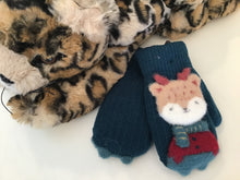 Load image into Gallery viewer, Children’s Mittens