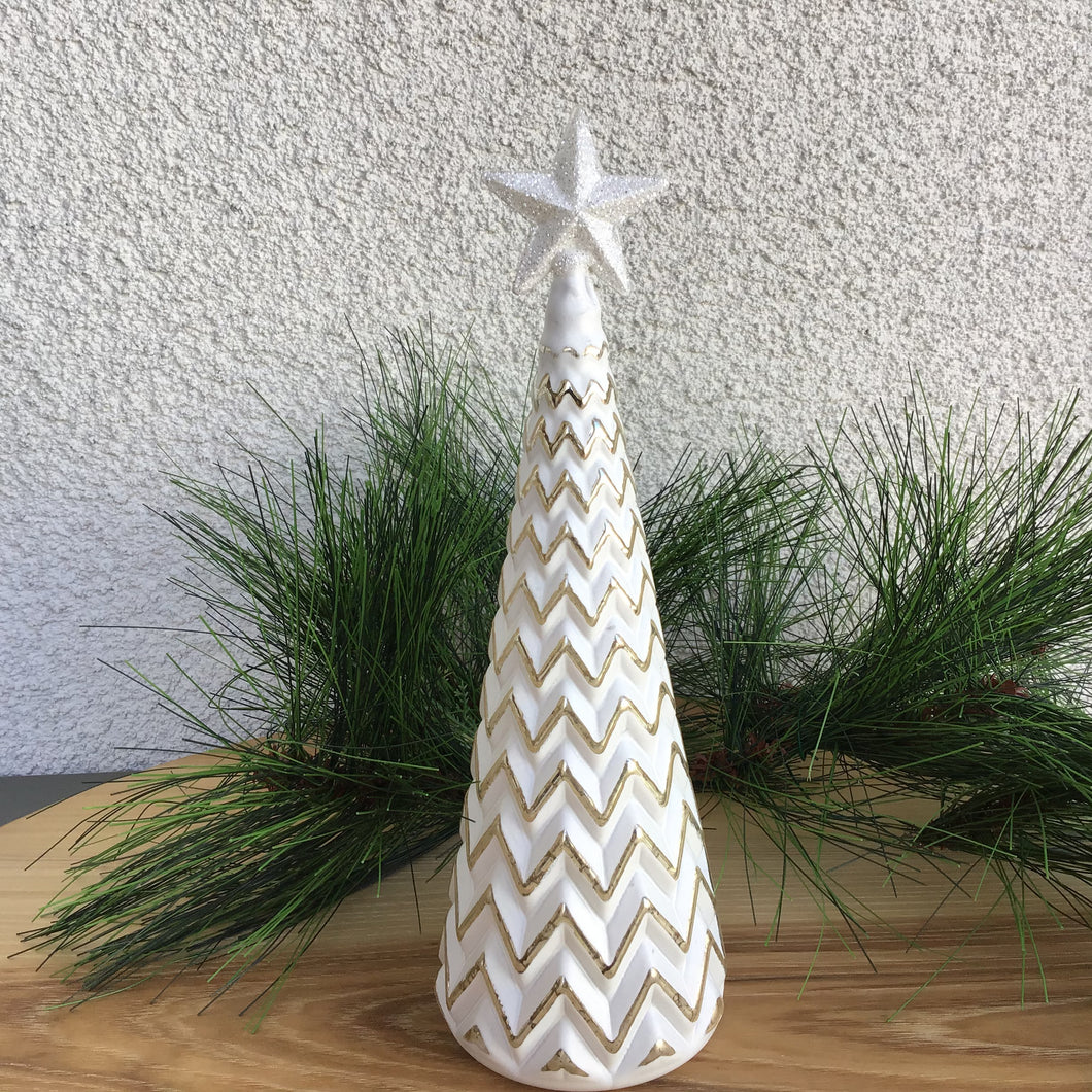 White Zig Zag LED Holiday Tree | 4 Styles