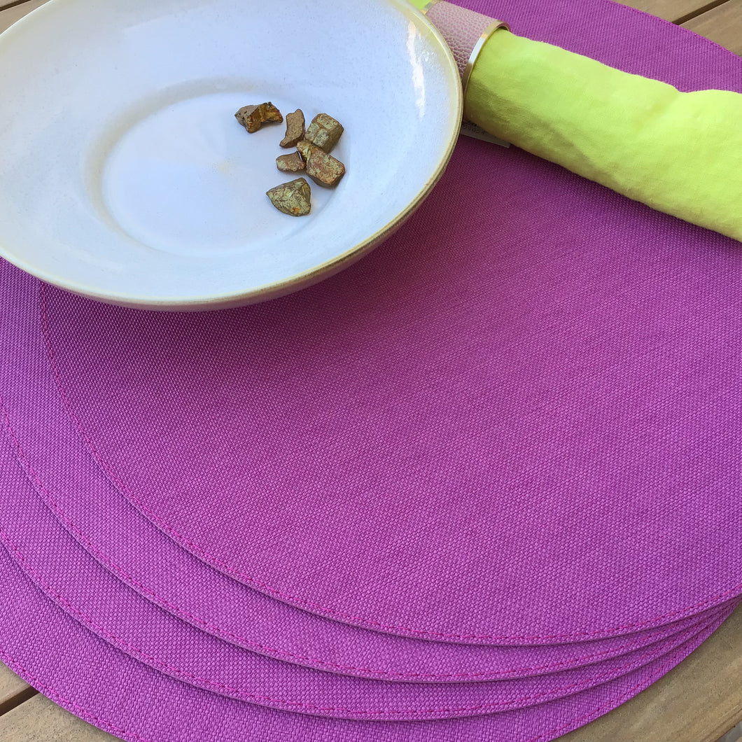 Round Woven Look Placemats