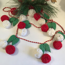 Load image into Gallery viewer, Felt Berry Garland