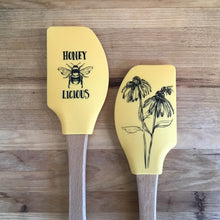 Load image into Gallery viewer, Bee Spatula | 2 Styles